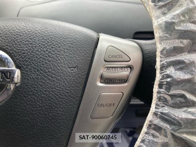 Nissan SERENA 2012-01 8831463-14