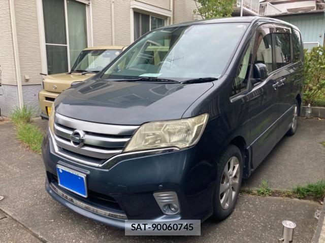 Nissan SERENA 2012-01 8831463-1