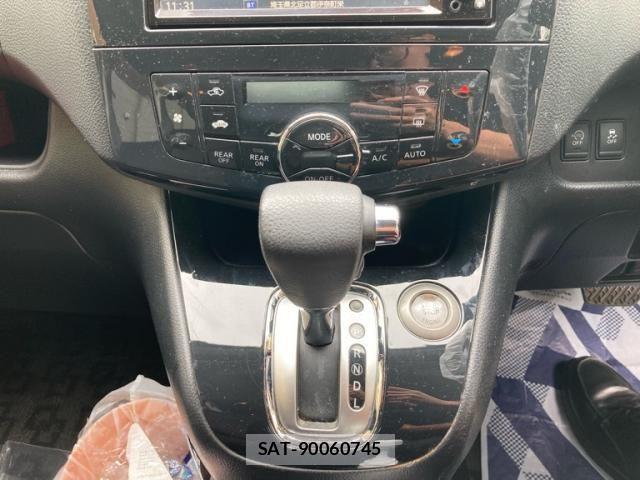 Nissan SERENA 2012-01 8831463-20