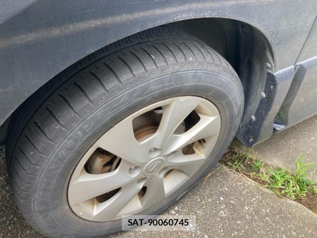 Nissan SERENA 2012-01 8831463-3