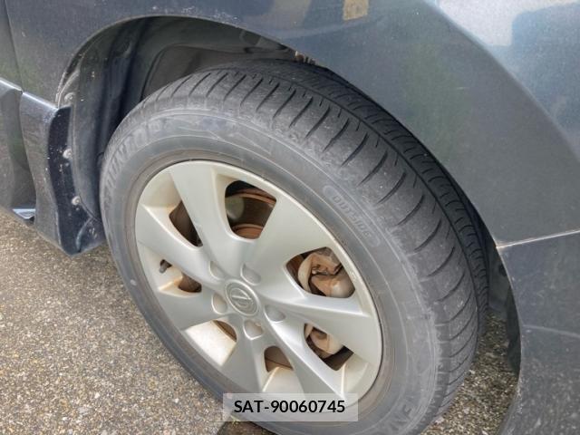 Nissan SERENA 2012-01 8831463-4