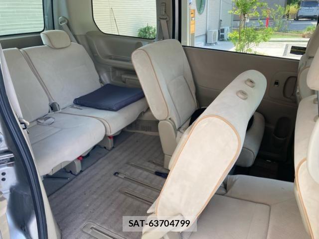Nissan SERENA 2010-03 8831464-12