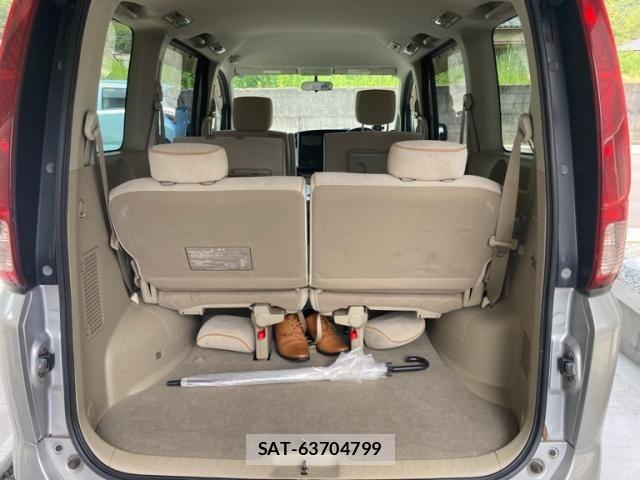 Nissan SERENA 2010-03 8831464-13