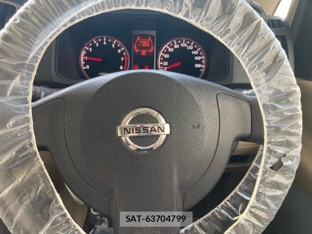 Nissan SERENA 2010-03 8831464-15
