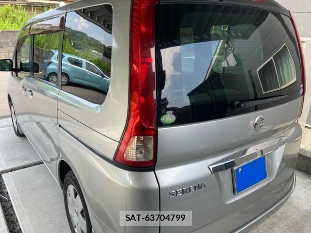 Nissan SERENA 2010-03 8831464-5