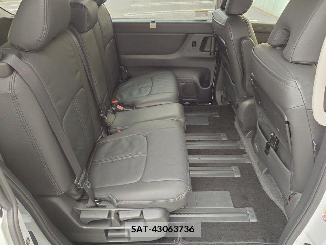 Nissan SERENA 2026-01 8831436-11