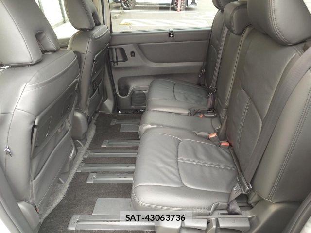Nissan SERENA 2026-01 8831436-12