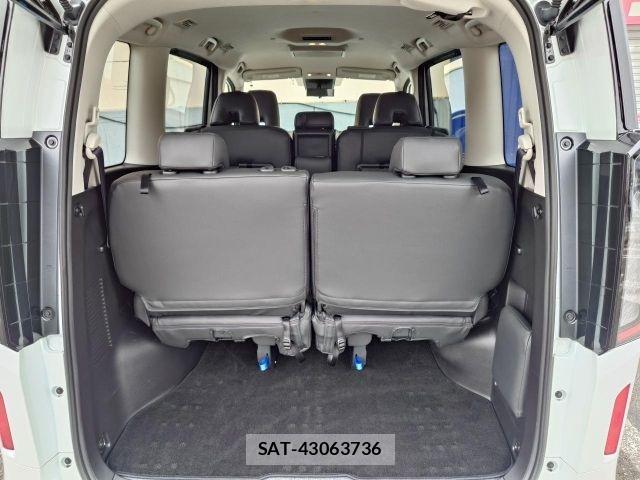 Nissan SERENA 2026-01 8831436-13