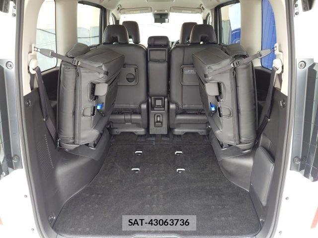 Nissan SERENA 2026-01 8831436-14