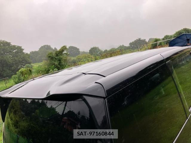 Nissan SERENA 2018-09 8831461-11