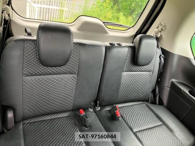 Nissan SERENA 2018-09 8831461-16