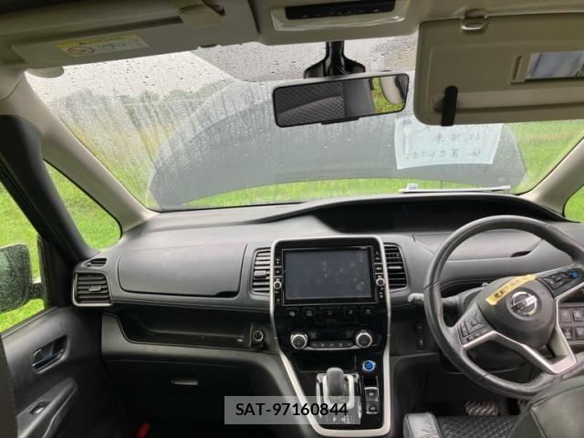 Nissan SERENA 2018-09 8831461-17