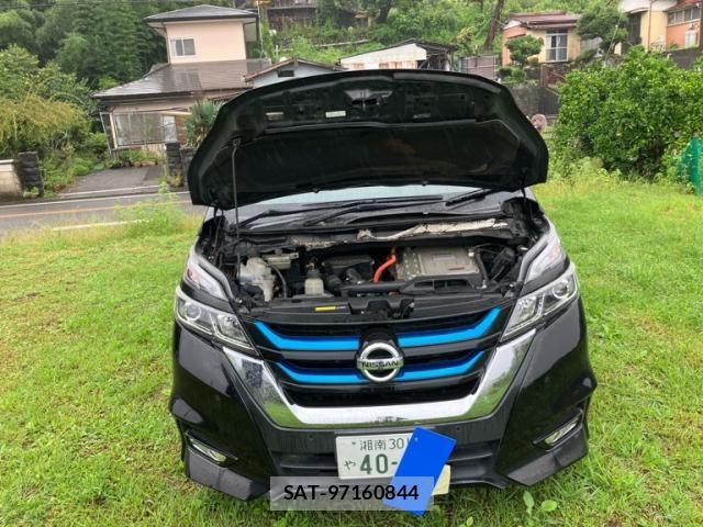 Nissan SERENA 2018-09 8831461-1