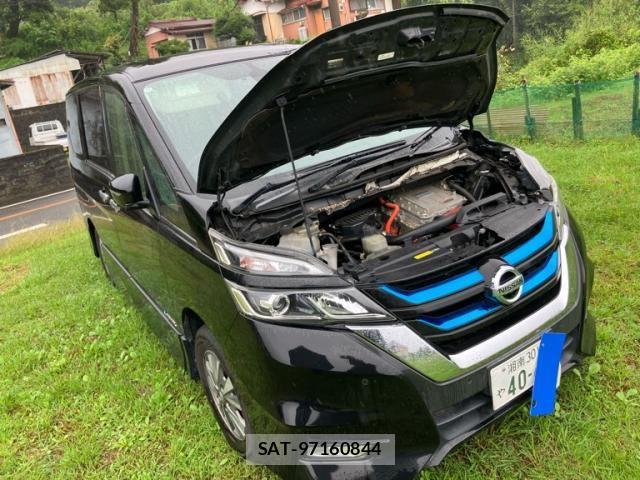 Nissan SERENA 2018-09 8831461-2