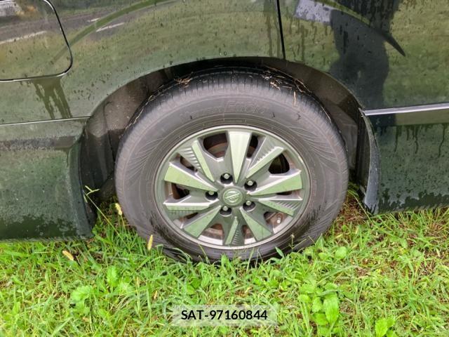 Nissan SERENA 2018-09 8831461-7
