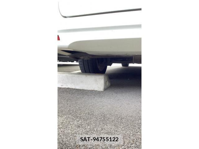 Nissan SERENA 2010-08 8831469-3