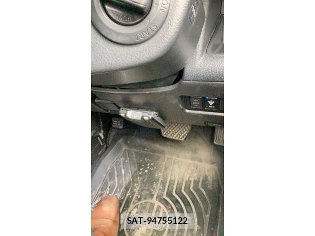 Nissan SERENA 2010-08 8831469-7