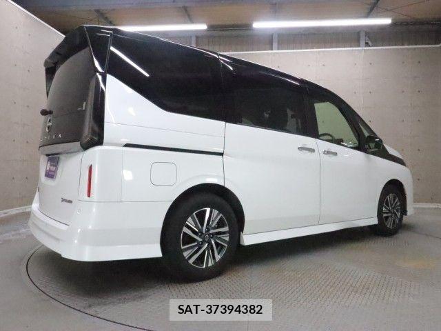 Nissan SERENA 2023-09 8831437-1