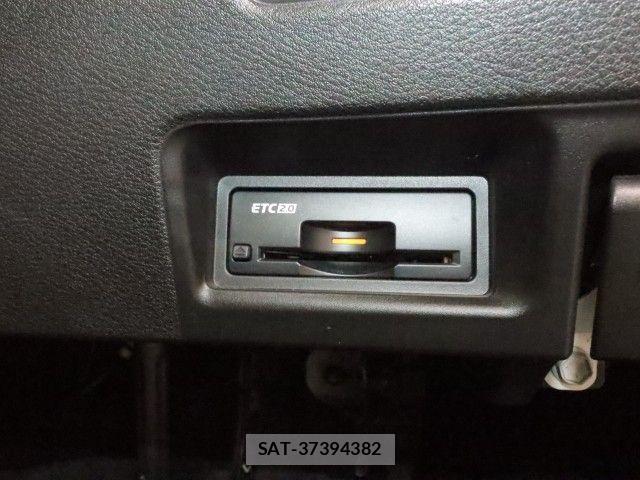 Nissan SERENA 2023-09 8831437-24