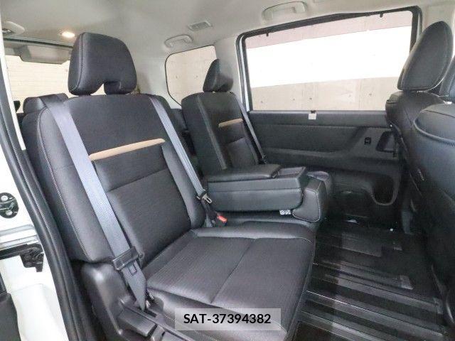Nissan SERENA 2023-09 8831437-4