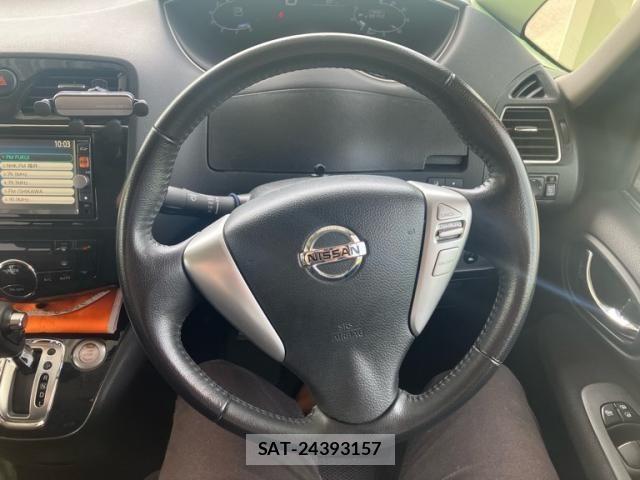 Nissan SERENA 2012-02 8831477-10