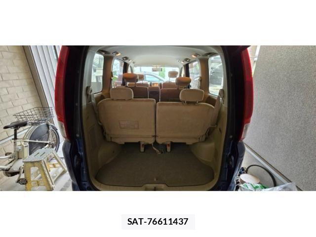 Nissan SERENA 2007-11 8831465-11