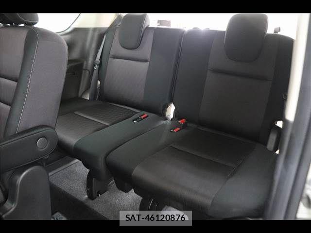 Nissan SERENA 2018-10 8831454-12