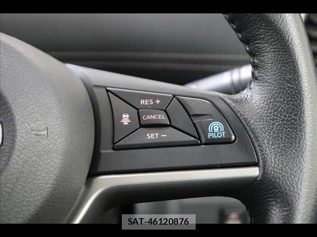 Nissan SERENA 2018-10 8831454-3