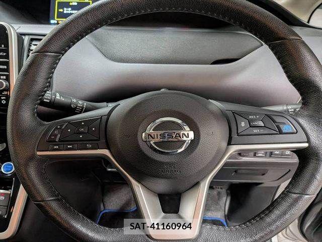 Nissan SERENA 2019-06 8831453-11