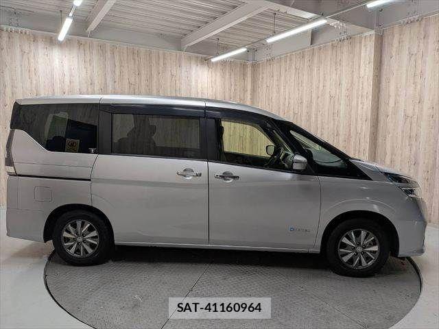 Nissan SERENA 2019-06 8831453-16