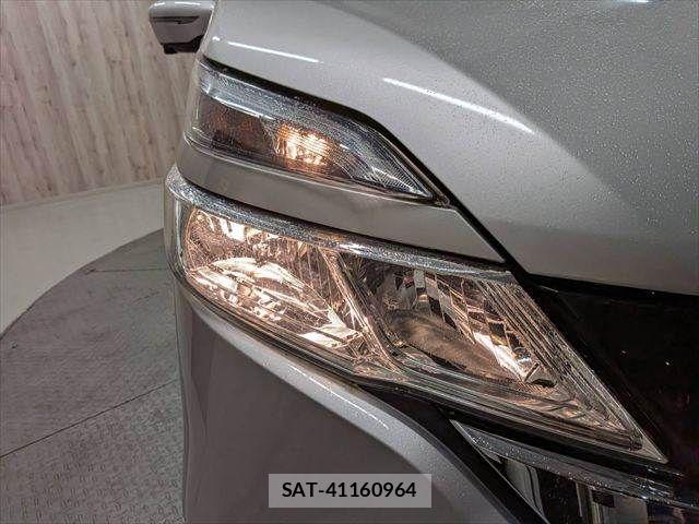 Nissan SERENA 2019-06 8831453-27
