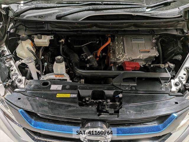 Nissan SERENA 2019-06 8831453-28