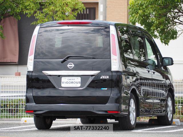Nissan SERENA 2010-12 8831466-12