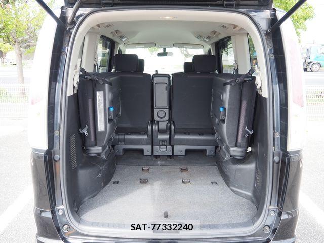 Nissan SERENA 2010-12 8831466-25