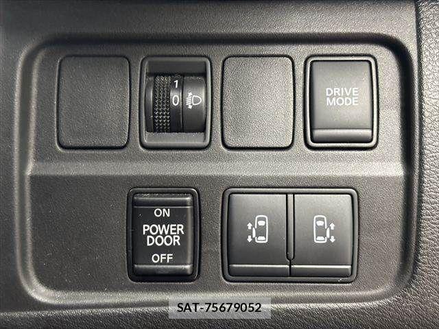Nissan SERENA 2021-07 8831455-7