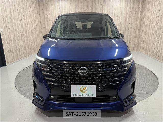 Nissan SERENA 2023-03 8831447-15