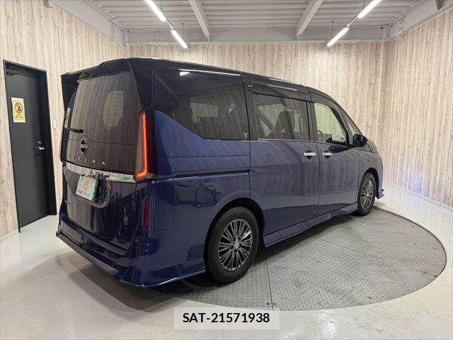 Nissan SERENA 2023-03 8831447-18