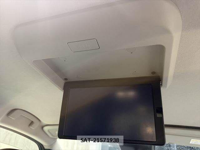 Nissan SERENA 2023-03 8831447-6