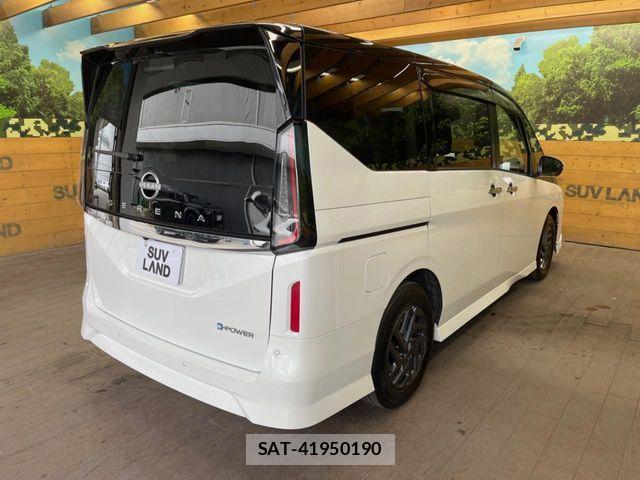 Nissan SERENA 2026-02 8831430-16