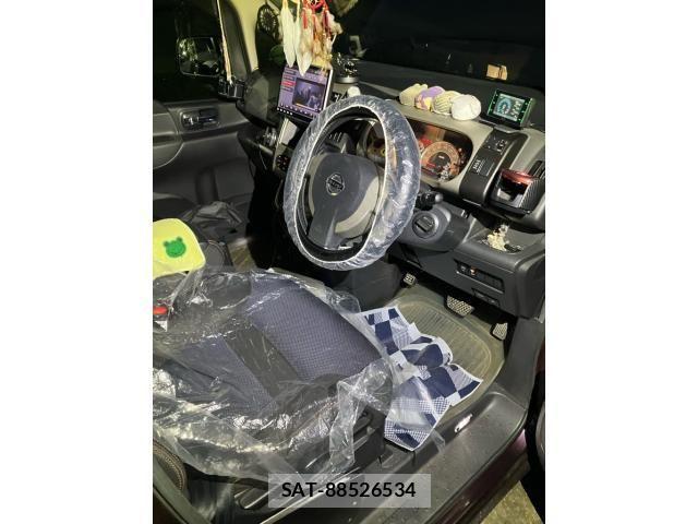 Nissan SERENA 2007-08 8831467-14