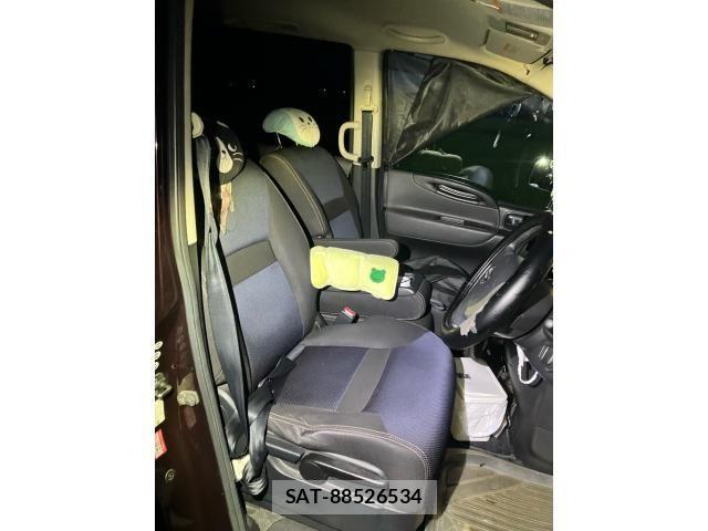 Nissan SERENA 2007-08 8831467-15