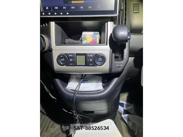 Nissan SERENA 2007-08 8831467-19