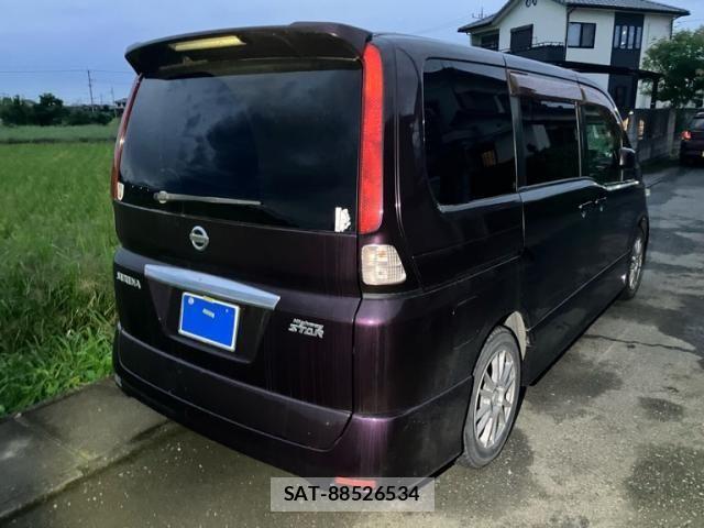 Nissan SERENA 2007-08 8831467-3