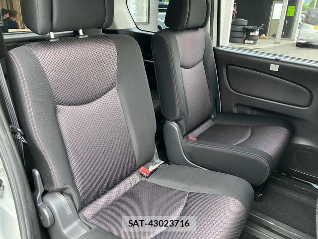 Nissan SERENA 2012-03 8831459-11