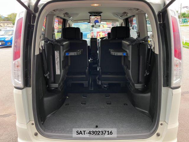 Nissan SERENA 2012-03 8831459-17