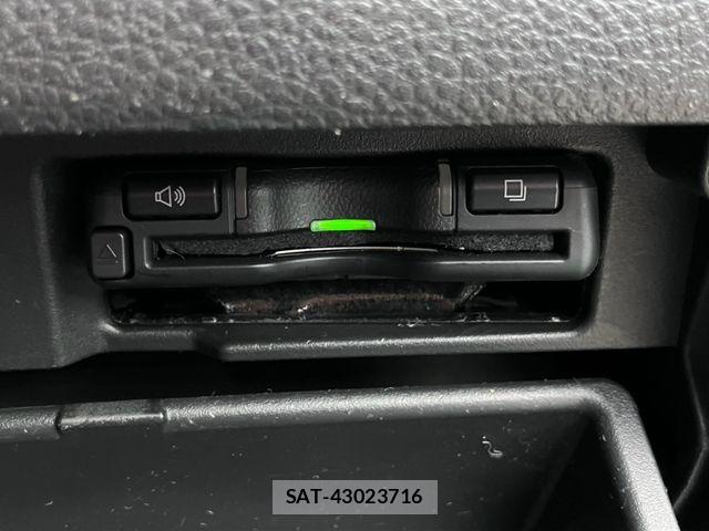 Nissan SERENA 2012-03 8831459-24