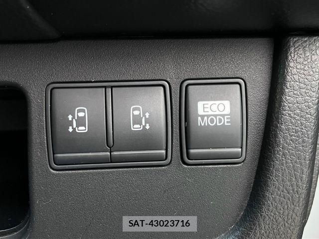Nissan SERENA 2012-03 8831459-29