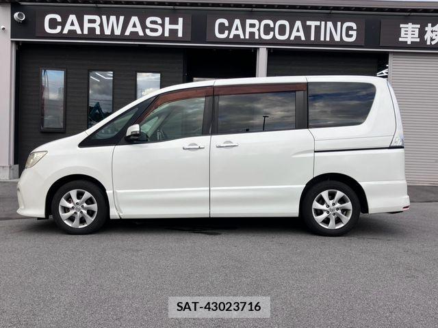 Nissan SERENA 2012-03 8831459-7