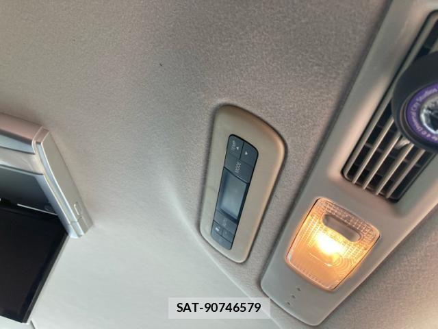 Nissan SERENA 2011-07 8831462-11