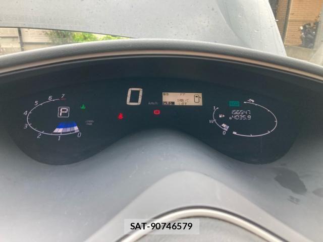 Nissan SERENA 2011-07 8831462-21